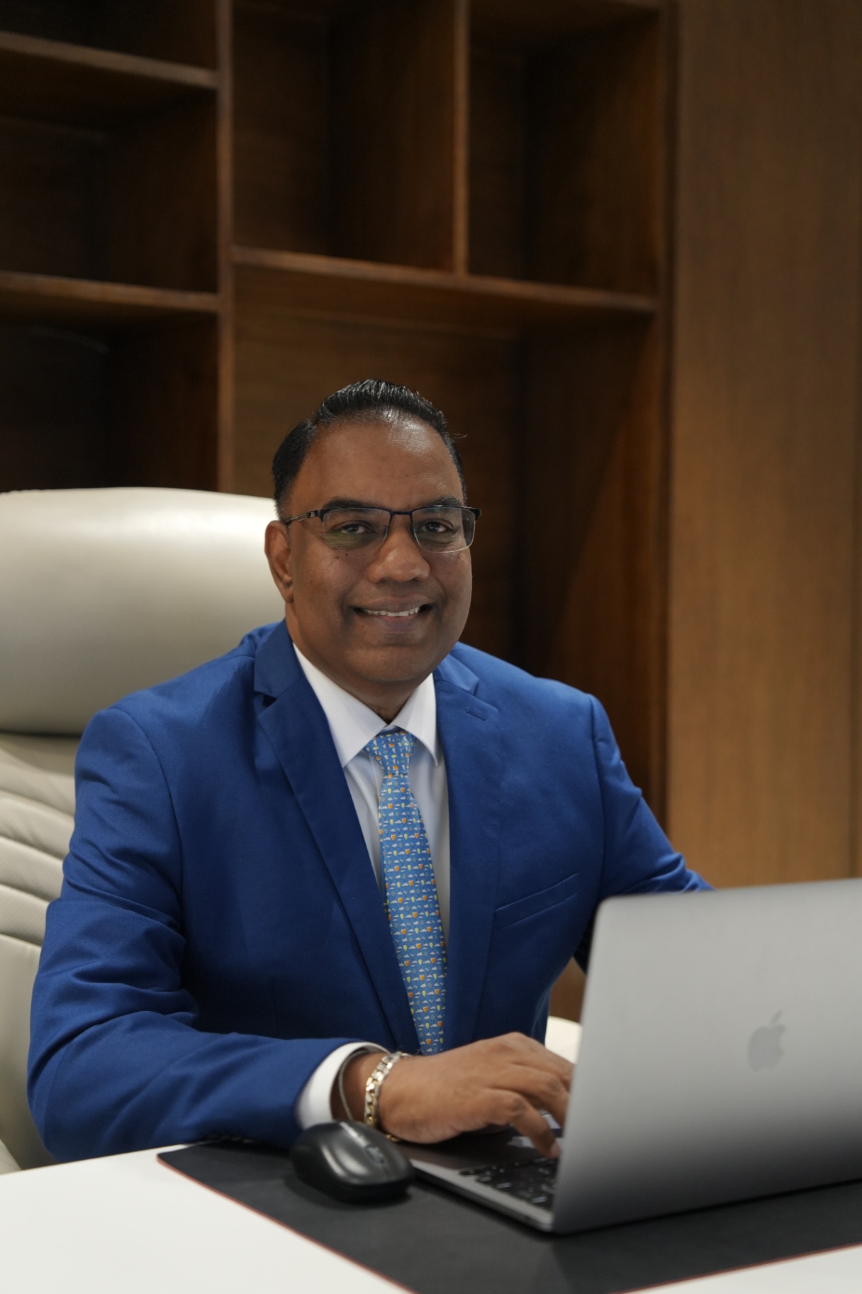 Chaminda De Silva at his Dubai office